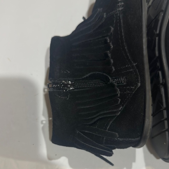 Minnetonka Black Suede Moccasin Boots w side zipper and silver embellishment - Picture 9 of 12